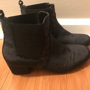 Michael Brand New Black Youth Michael Kors booties